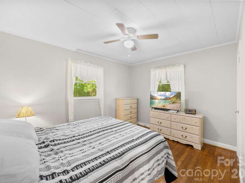 644 Dallas Spencer Mountain Road, Dallas, NC 28034.  MLS# CAR4395371, YatesRealty ID 32448. 