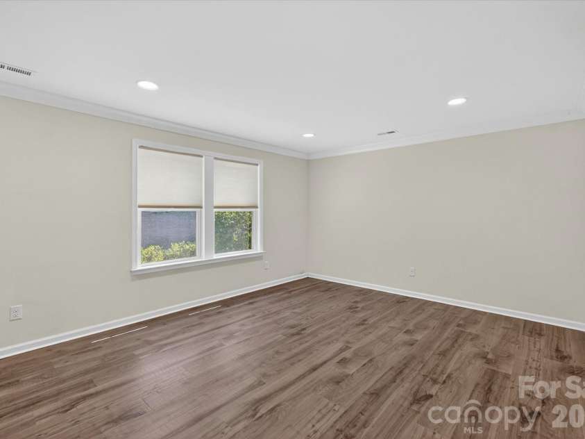 13018 Simoneaux Lane, Charlotte, NC 28277.  MLS# CAR4392350, YatesRealty ID 32449. 