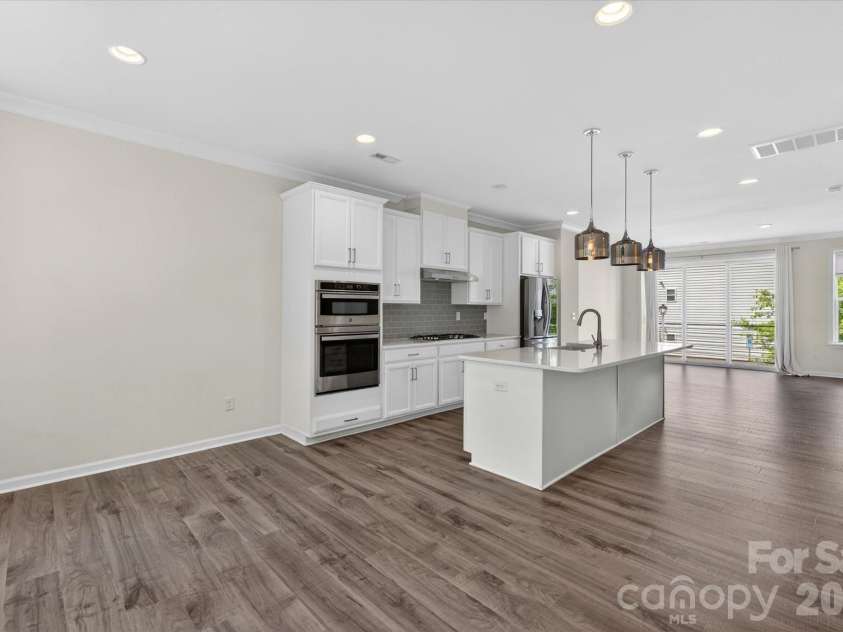 13018 Simoneaux Lane, Charlotte, NC 28277.  MLS# CAR4392350, YatesRealty ID 32449. 