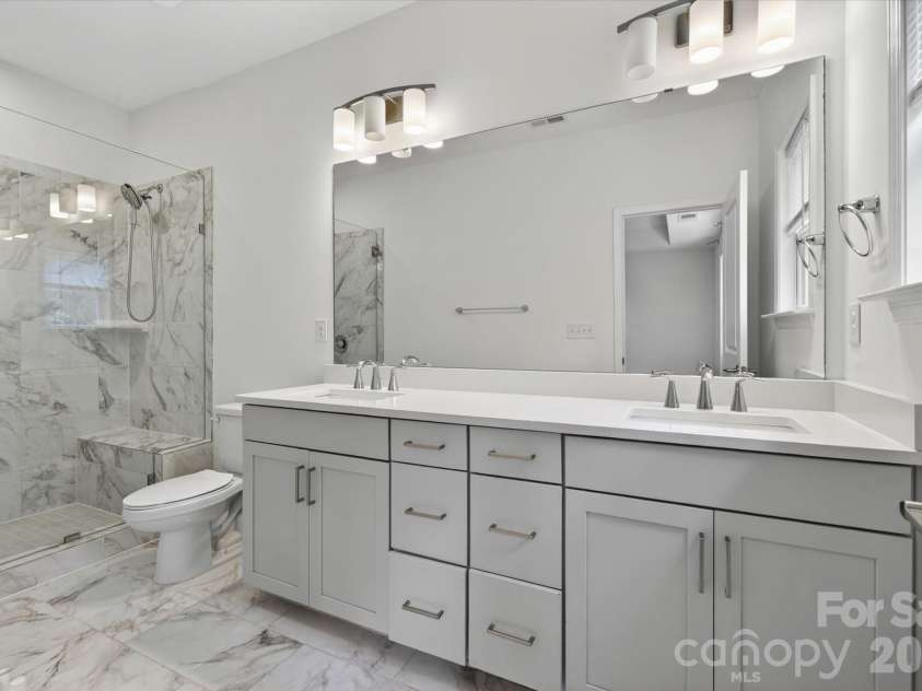 13018 Simoneaux Lane, Charlotte, NC 28277.  MLS# CAR4392350, YatesRealty ID 32449. Upgraded primary bathroom