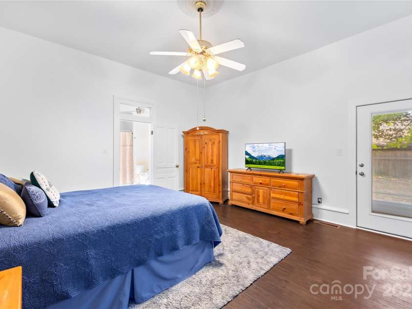 251 Broad Street, Mooresville, NC 28115.  MLS# CAR4287079, YatesRealty ID 32449. Primary Bedroom