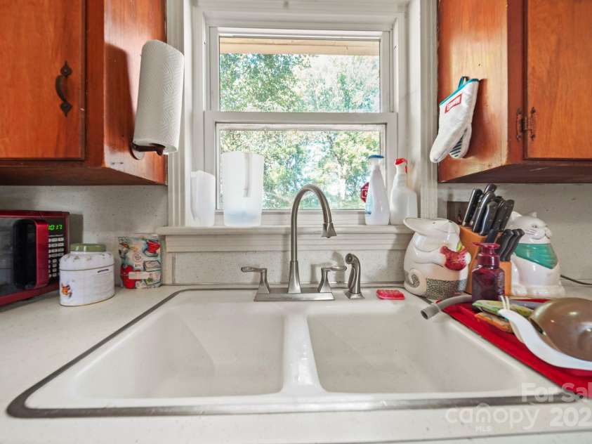 2189 Mary Street, China Grove, NC 28023.  MLS# CAR4301282, YatesRealty ID 3245. 