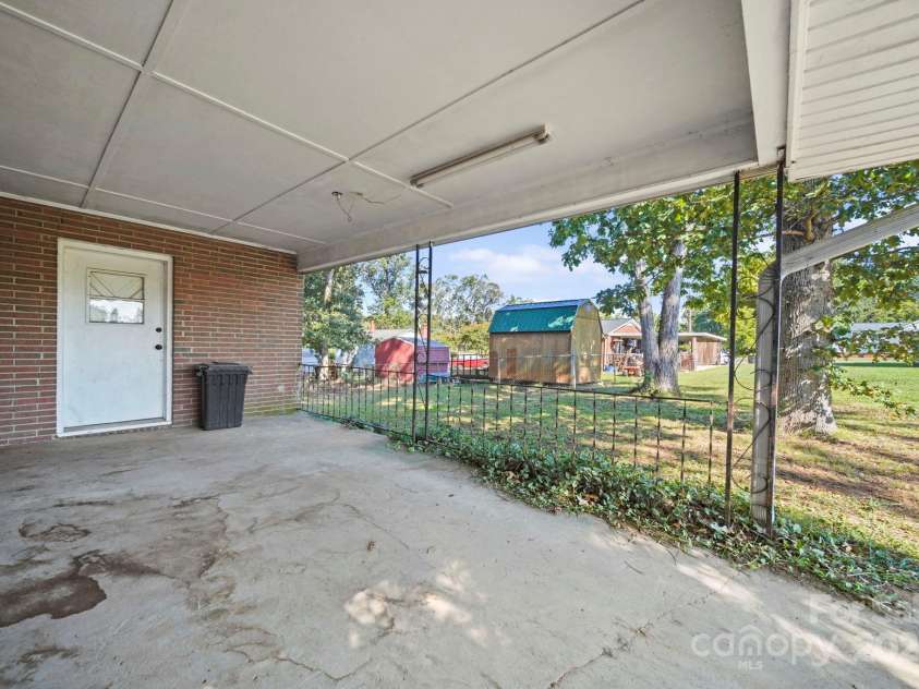 2189 Mary Street, China Grove, NC 28023.  MLS# CAR4301282, YatesRealty ID 3245. 