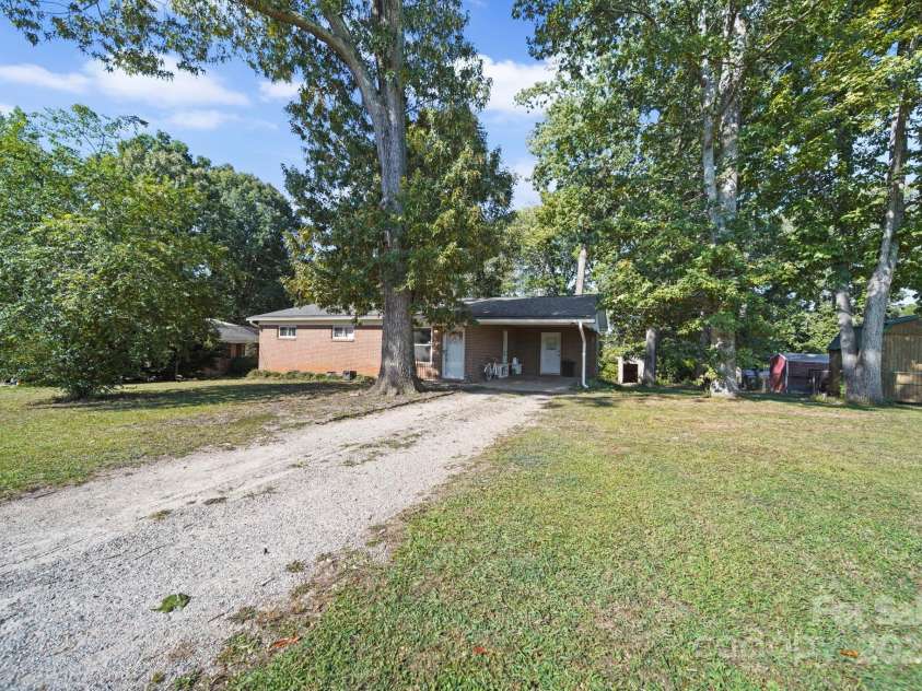 2189 Mary Street, China Grove, NC 28023.  MLS# CAR4301282, YatesRealty ID 3245. 
