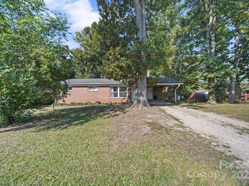 2189 Mary Street, China Grove, NC 28023.  MLS# CAR4301282, YatesRealty ID 3245. 