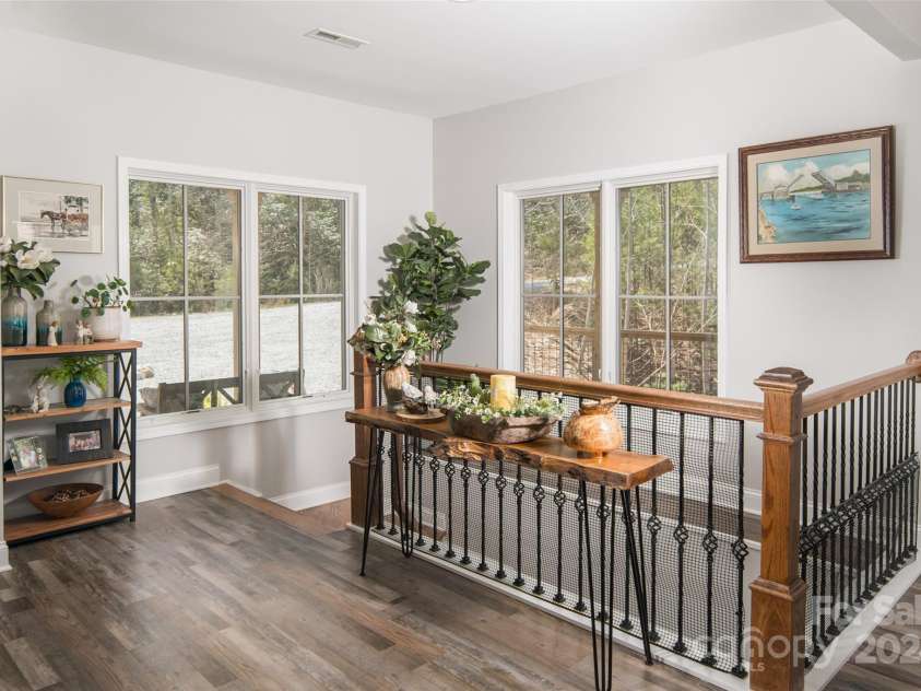 4870 Blowing Rock Boulevard, Lenoir, NC 28605.  MLS# CAR4078765, YatesRealty ID 3245. 