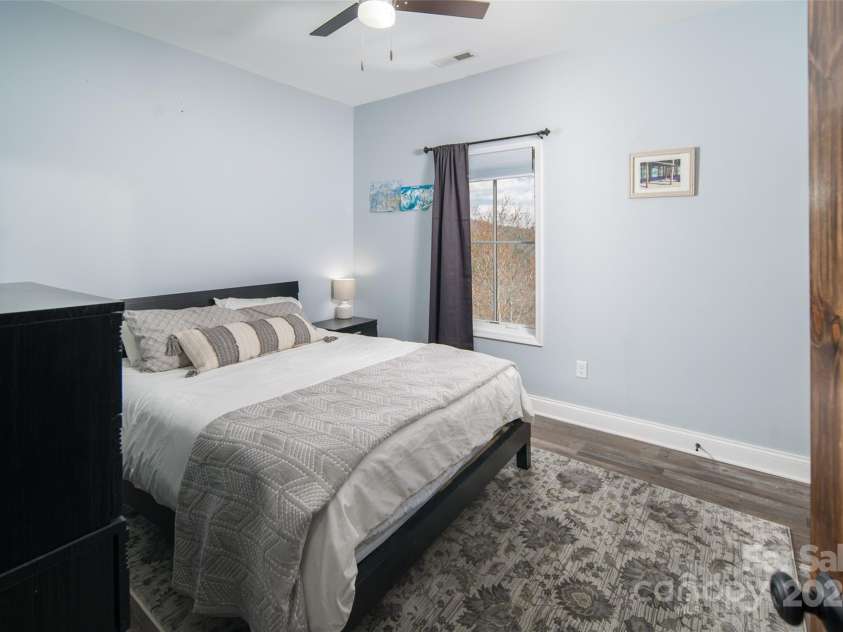 4870 Blowing Rock Boulevard, Lenoir, NC 28605.  MLS# CAR4078765, YatesRealty ID 3245. 