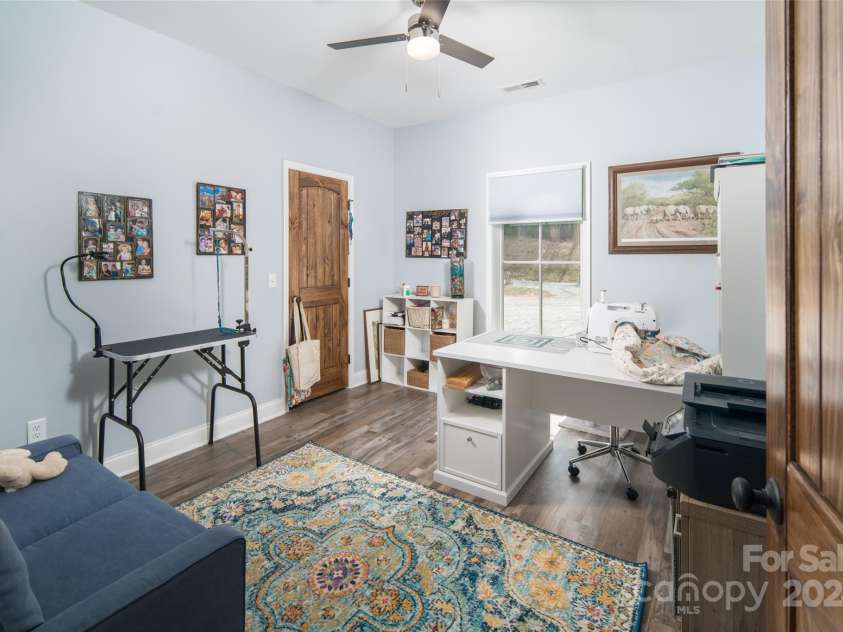 4870 Blowing Rock Boulevard, Lenoir, NC 28605.  MLS# CAR4078765, YatesRealty ID 3245. 