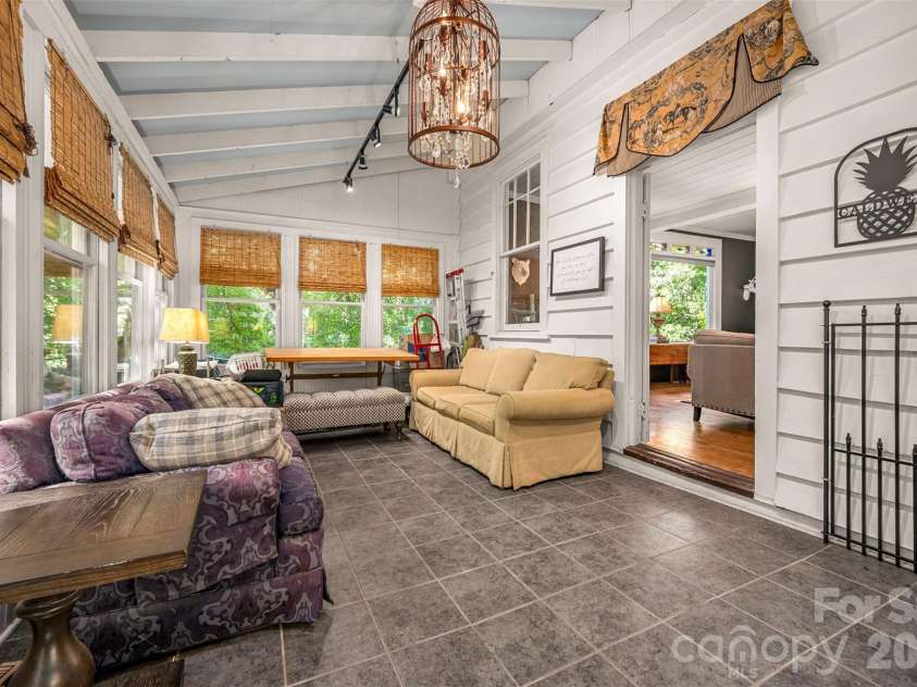 415 Lakeshore Drive, Landrum, SC 29356.  MLS# CAR4396490, YatesRealty ID 32451. 
