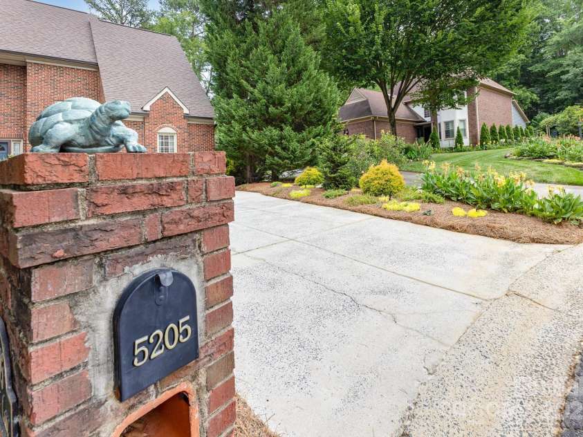 5205 Tedorill Lane, Charlotte, NC 28226.  MLS# CAR4275188, YatesRealty ID 32451. 
