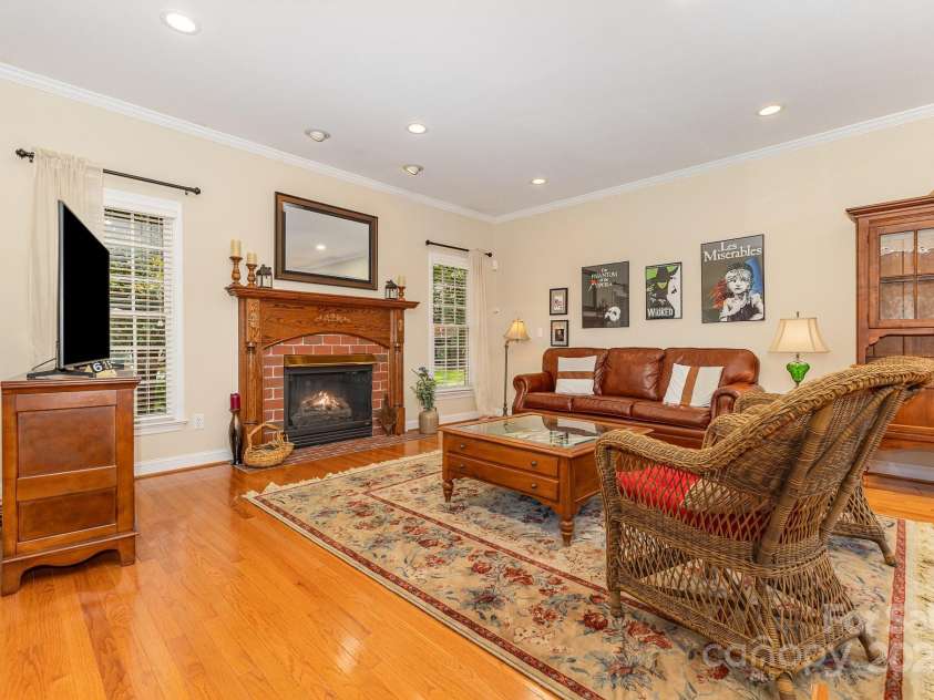 5205 Tedorill Lane, Charlotte, NC 28226.  MLS# CAR4275188, YatesRealty ID 32451. 