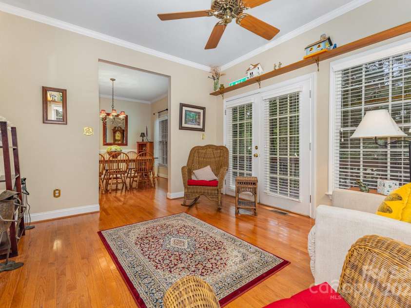 5205 Tedorill Lane, Charlotte, NC 28226.  MLS# CAR4275188, YatesRealty ID 32451. 