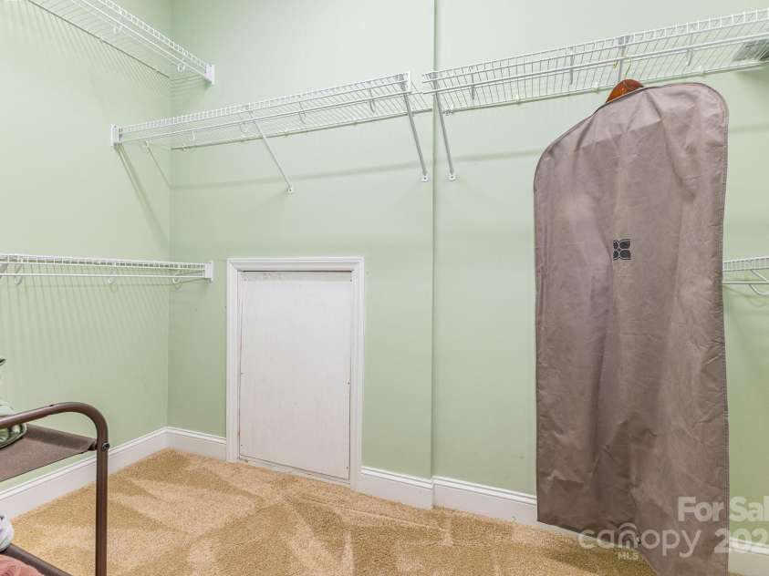 5205 Tedorill Lane, Charlotte, NC 28226.  MLS# CAR4275188, YatesRealty ID 32451. 