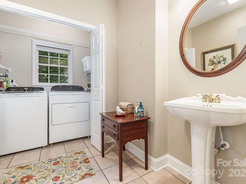 5205 Tedorill Lane, Charlotte, NC 28226.  MLS# CAR4275188, YatesRealty ID 32451. 