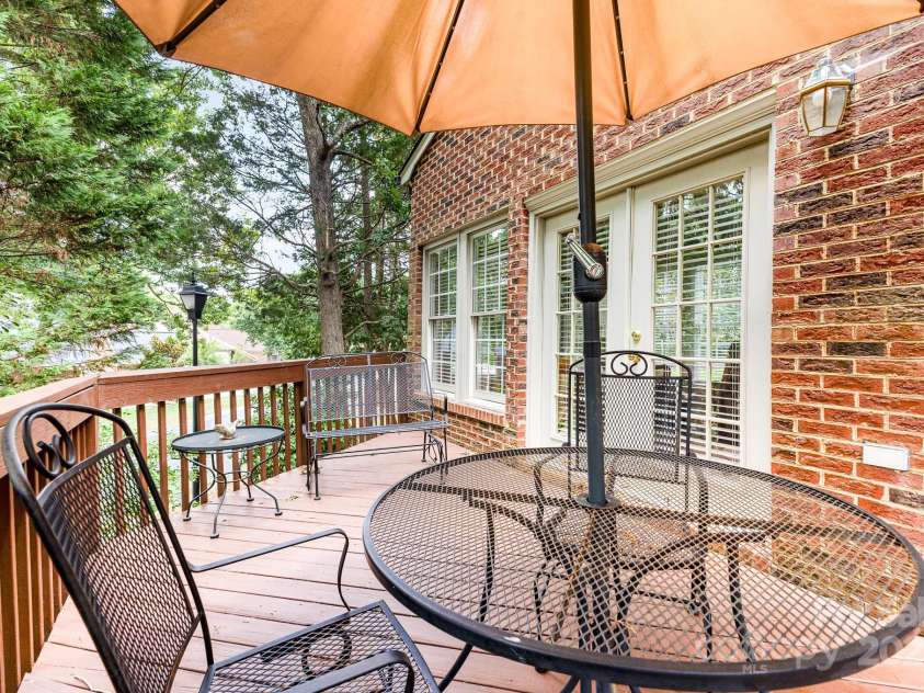 5205 Tedorill Lane, Charlotte, NC 28226.  MLS# CAR4275188, YatesRealty ID 32451. 