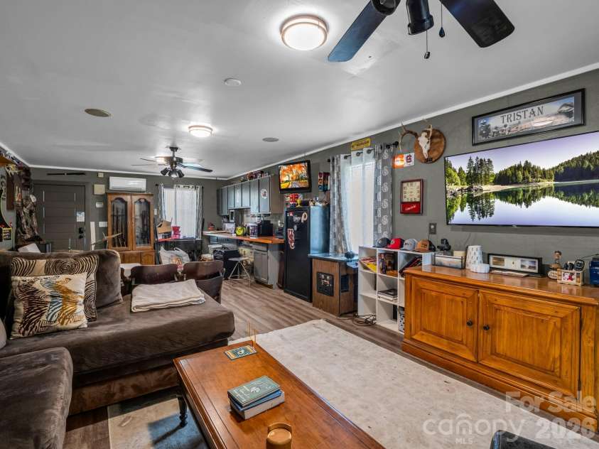 157 Cherry Ridge Drive, Bostic, NC 28018.  MLS# CAR4386104, YatesRealty ID 32455. Detached flex space