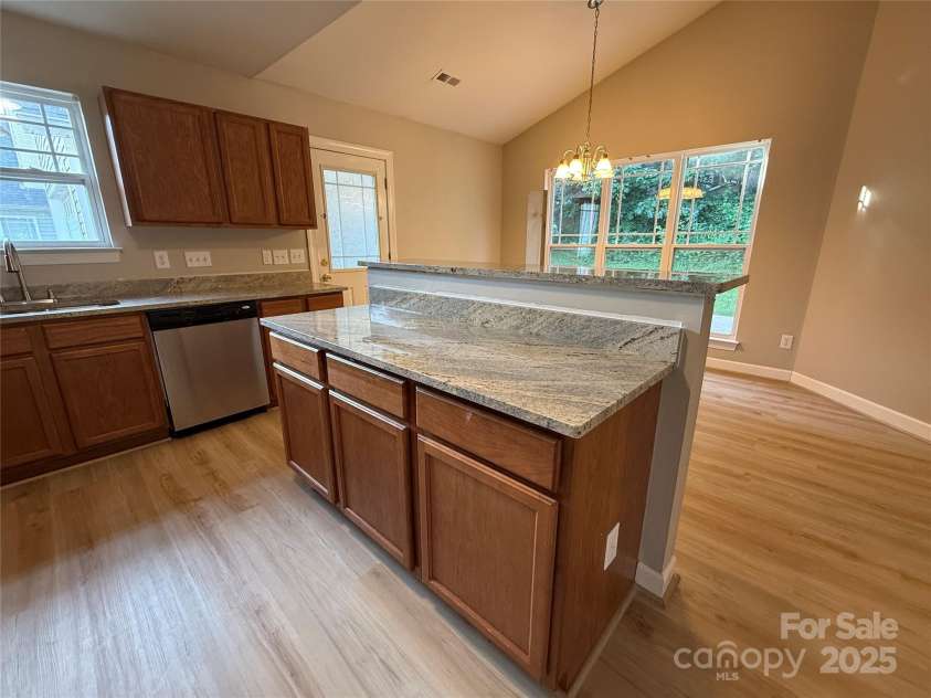 156 Tarrington Drive, Statesville, NC 28625.  MLS# CAR4271748, YatesRealty ID 32457. 