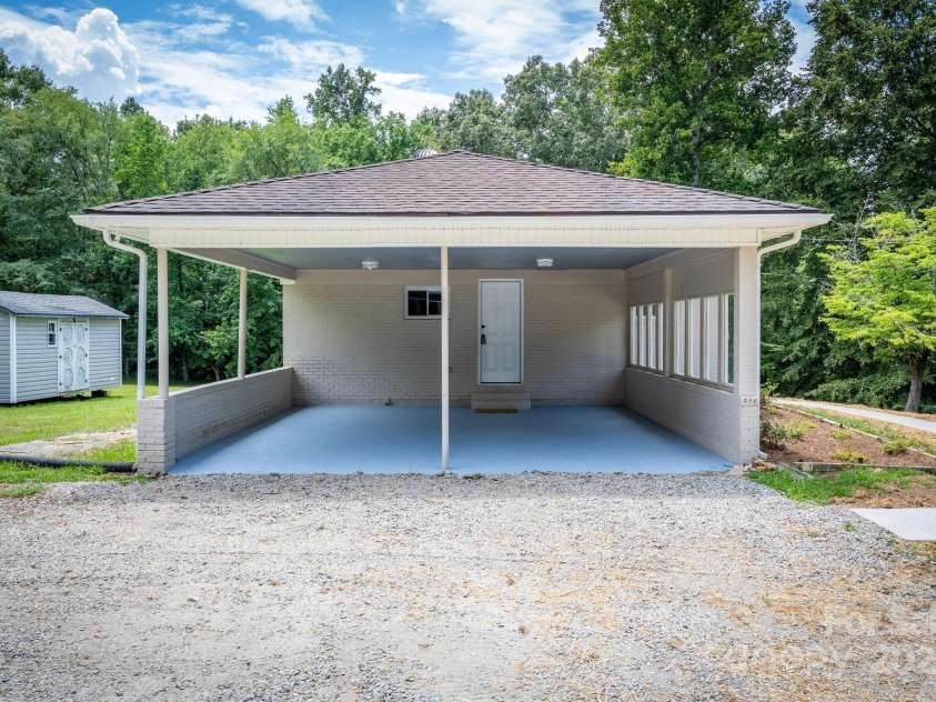 675 Nc 801 Highway, Woodleaf, NC 27054.  MLS# CAR4290357, YatesRealty ID 32458. 