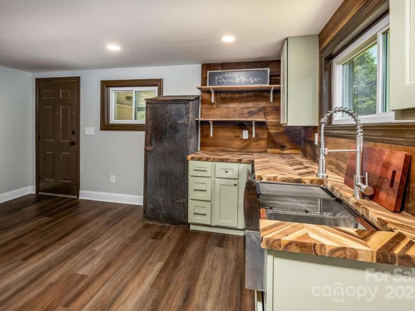 675 Nc 801 Highway, Woodleaf, NC 27054.  MLS# CAR4290357, YatesRealty ID 32458. 