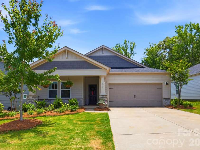 932 Rachel Anne Drive, Belmont, NC 28012.  MLS# CAR4395593, YatesRealty ID 32458. 