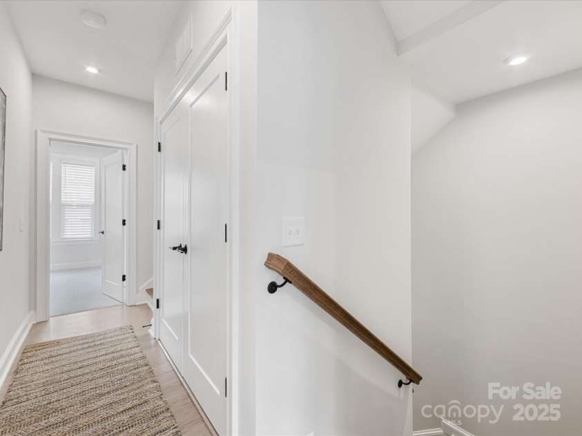 2534 Kenmore Avenue, Charlotte, NC 28204.  MLS# CAR4289326, YatesRealty ID 32459. 
