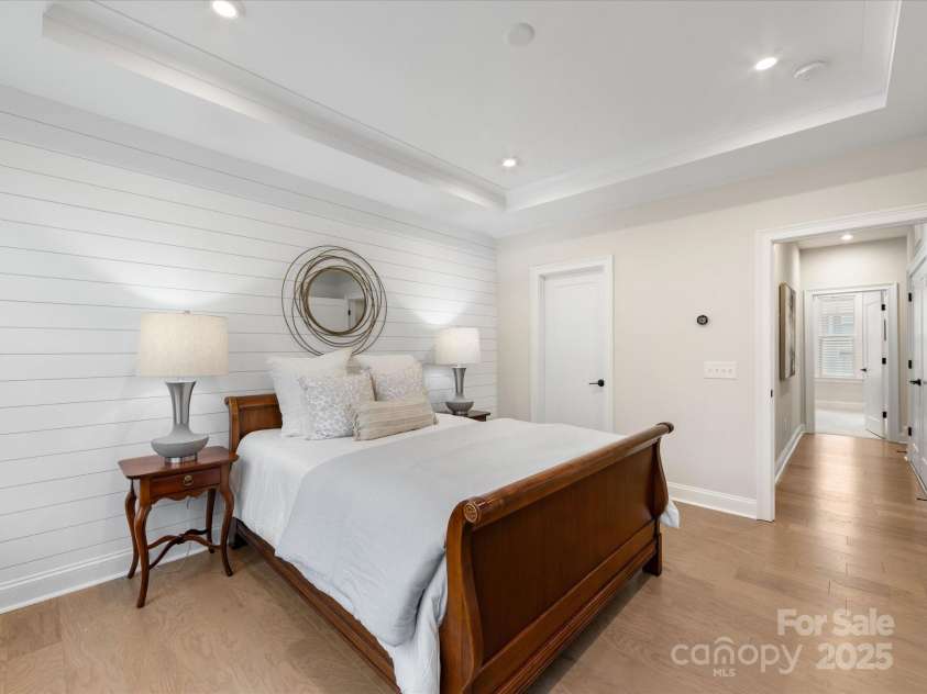 2534 Kenmore Avenue, Charlotte, NC 28204.  MLS# CAR4289326, YatesRealty ID 32459. 