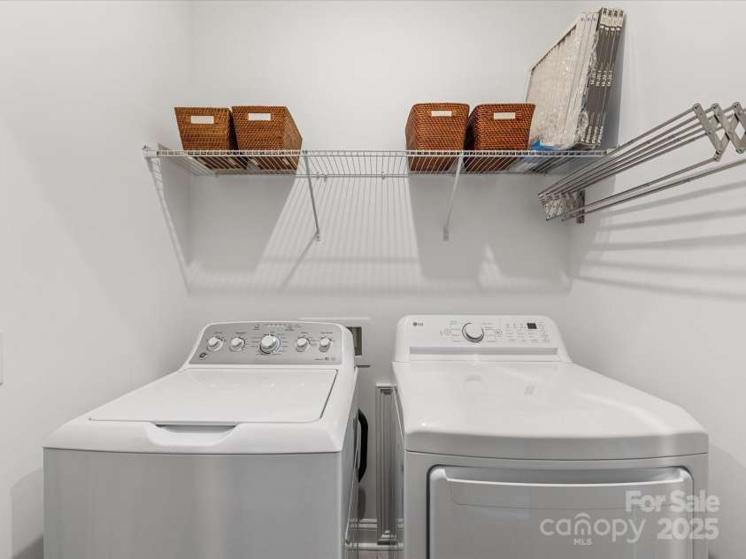 2534 Kenmore Avenue, Charlotte, NC 28204.  MLS# CAR4289326, YatesRealty ID 32459. Laundry Closet