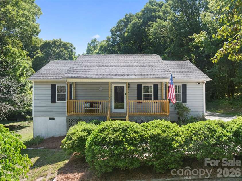 362 Nc Highway 109 Highway, Thomasville, NC 27360.  MLS# CAR4395099, YatesRealty ID 32459. 
