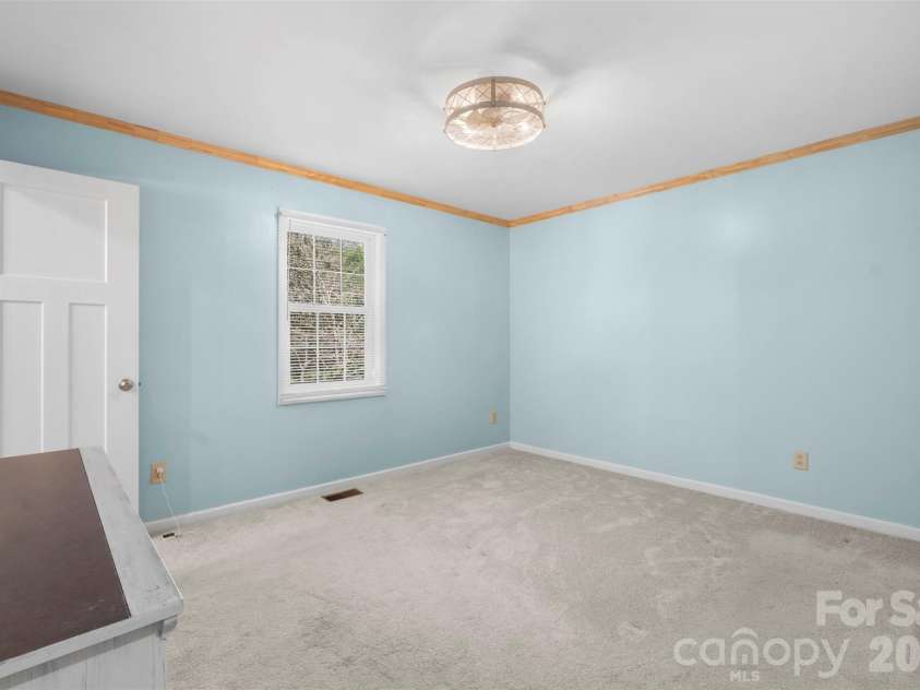 362 Nc Highway 109 Highway, Thomasville, NC 27360.  MLS# CAR4395099, YatesRealty ID 32459. 