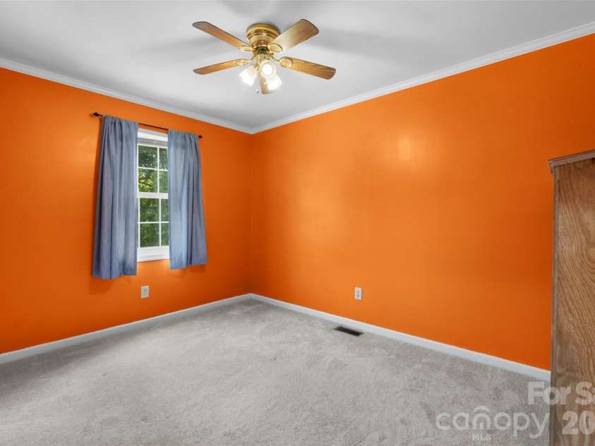 362 Nc Highway 109 Highway, Thomasville, NC 27360.  MLS# CAR4395099, YatesRealty ID 32459. 