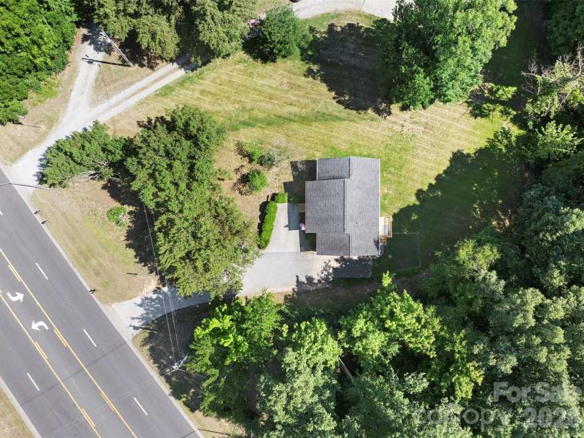 362 Nc Highway 109 Highway, Thomasville, NC 27360.  MLS# CAR4395099, YatesRealty ID 32459. 