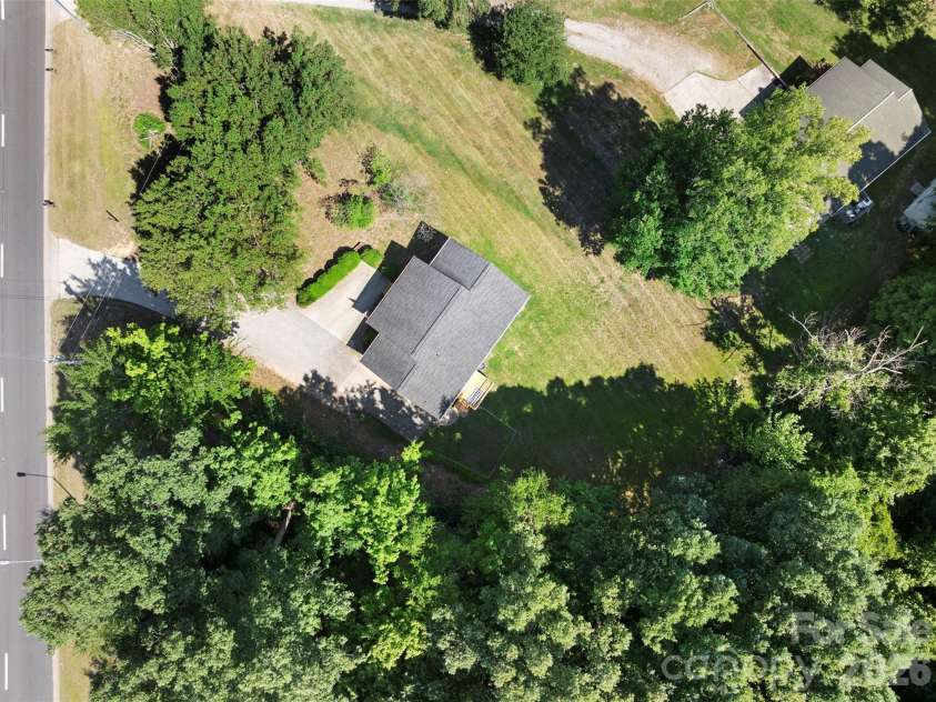 362 Nc Highway 109 Highway, Thomasville, NC 27360.  MLS# CAR4395099, YatesRealty ID 32459. 