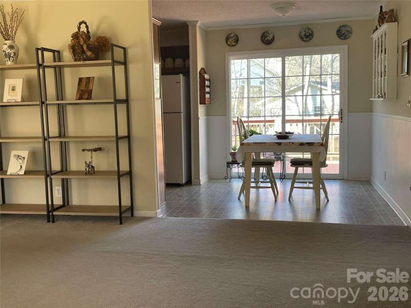 23 Mahan Lane, Waynesville, NC 28786.  MLS# CAR4335117, YatesRealty ID 3246. 