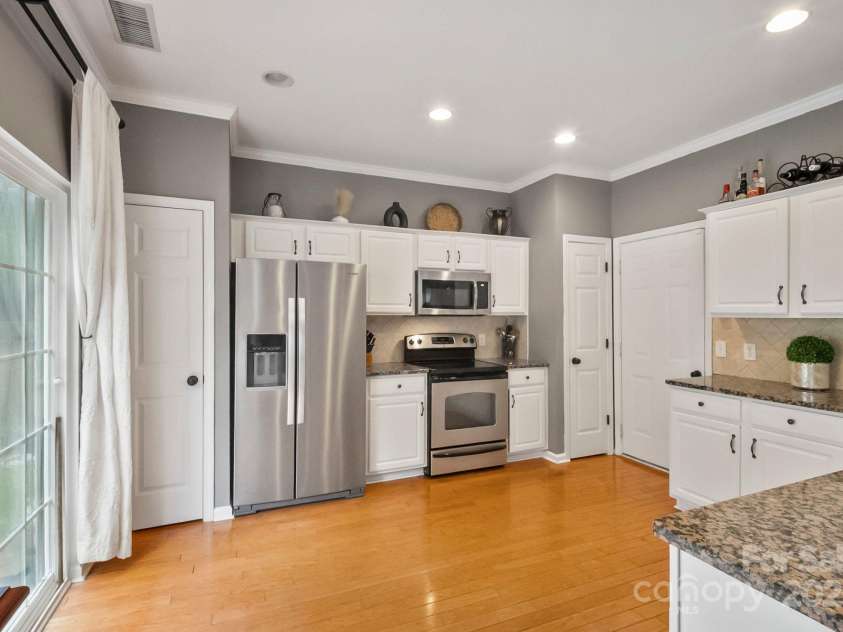 2143 Kaybird Lane, Charlotte, NC 28270.  MLS# CAR4290607, YatesRealty ID 32460. 