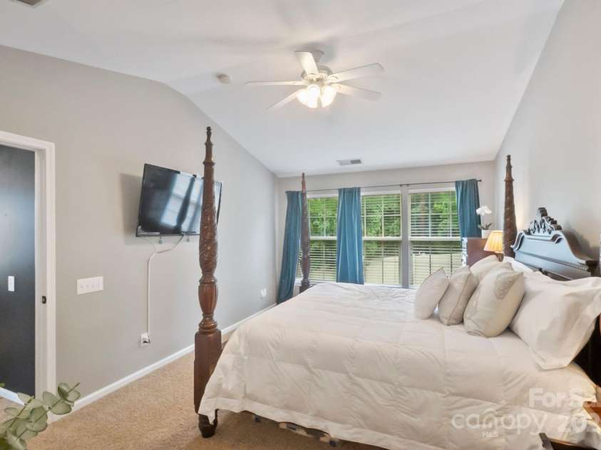 2143 Kaybird Lane, Charlotte, NC 28270.  MLS# CAR4290607, YatesRealty ID 32460. 