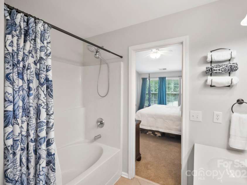 2143 Kaybird Lane, Charlotte, NC 28270.  MLS# CAR4290607, YatesRealty ID 32460. 