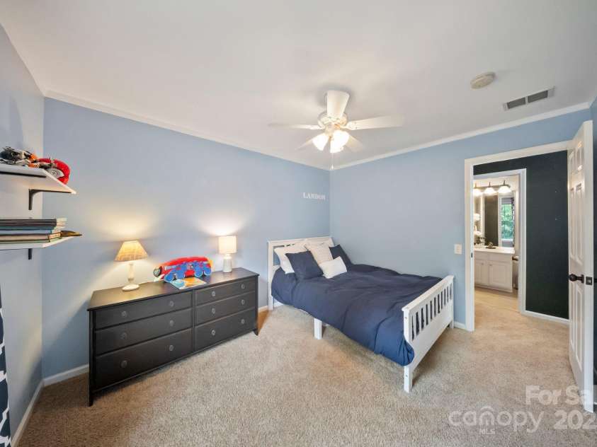 2143 Kaybird Lane, Charlotte, NC 28270.  MLS# CAR4290607, YatesRealty ID 32460. 