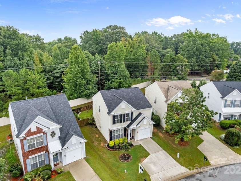 2143 Kaybird Lane, Charlotte, NC 28270.  MLS# CAR4290607, YatesRealty ID 32460. 