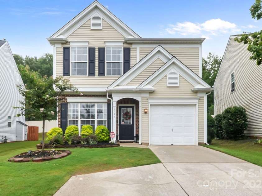 2143 Kaybird Lane, Charlotte, NC 28270.  MLS# CAR4290607, YatesRealty ID 32460. Welcome Home!