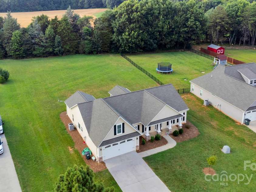 275 Dorothy Drive, China Grove, NC 28023.  MLS# CAR4275361, YatesRealty ID 32461. 