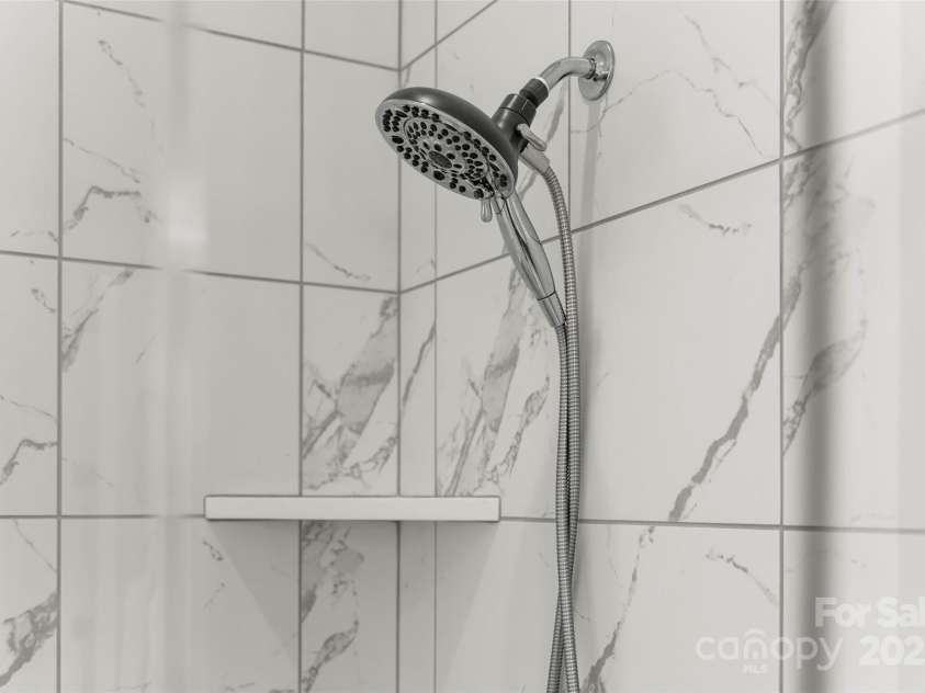 2391 Paddlers Cove Drive, Clover, SC 29710.  MLS# CAR4292599, YatesRealty ID 32462. 