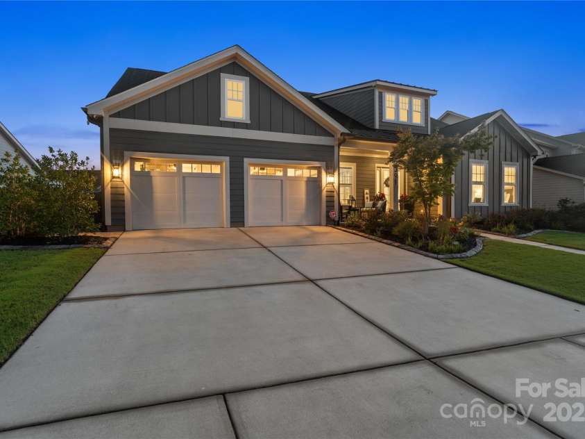 2391 Paddlers Cove Drive, Clover, SC 29710.  MLS# CAR4292599, YatesRealty ID 32462. 