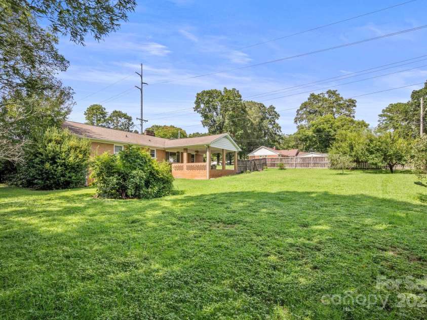 1301 Ann Street, Monroe, NC 28112.  MLS# CAR4287772, YatesRealty ID 32463. 