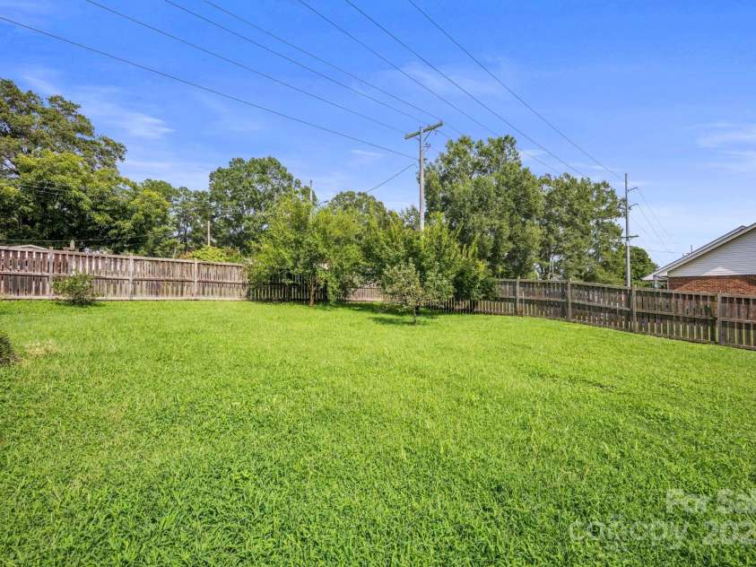1301 Ann Street, Monroe, NC 28112.  MLS# CAR4287772, YatesRealty ID 32463. 