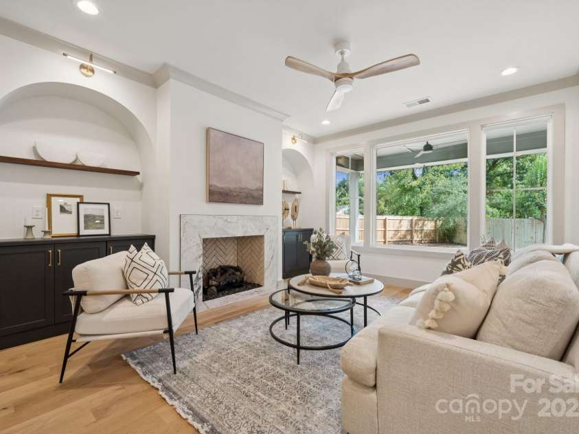 3923 Tresevant Avenue, Charlotte, NC 28208.  MLS# CAR4292066, YatesRealty ID 32464. 