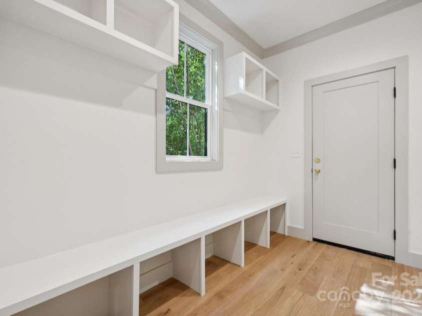 3923 Tresevant Avenue, Charlotte, NC 28208.  MLS# CAR4292066, YatesRealty ID 32464. Drop Zone 2