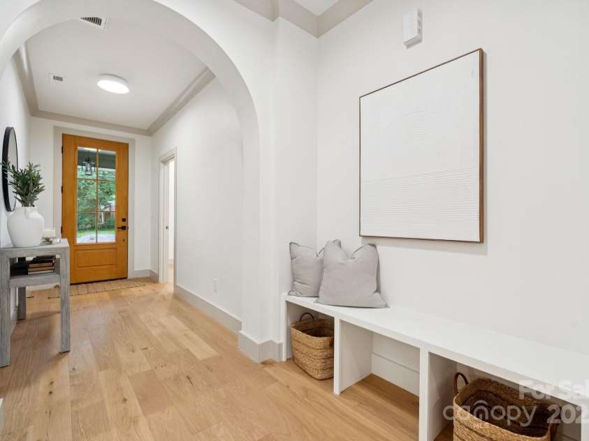 3923 Tresevant Avenue, Charlotte, NC 28208.  MLS# CAR4292066, YatesRealty ID 32464. Foyer with Drop Zone 1