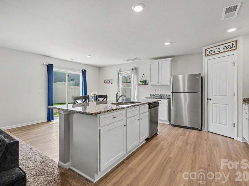 562 Lamorak Place, Richburg, SC 29729.  MLS# CAR4389679, YatesRealty ID 32464. More kitchen angles