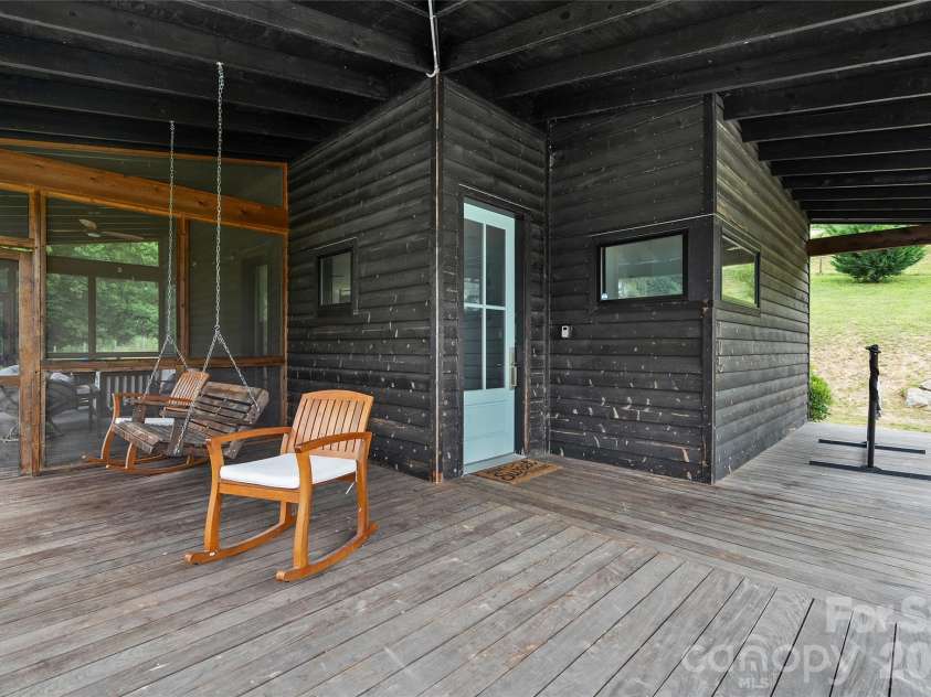 105 Loganberry Trail, Fletcher, NC 28732.  MLS# CAR4390728, YatesRealty ID 32465. 