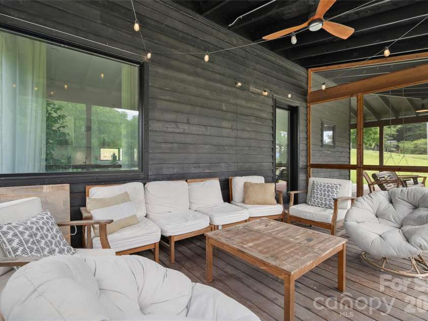 105 Loganberry Trail, Fletcher, NC 28732.  MLS# CAR4390728, YatesRealty ID 32465. 
